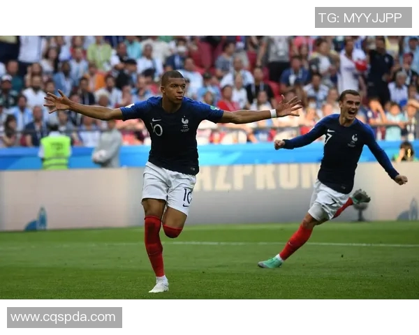 姆巴佩引领法国队崛起新篇章未来足球之星的荣耀与挑战 姆巴佩引领法国队崛起新篇章未来足球之星的荣耀与挑战