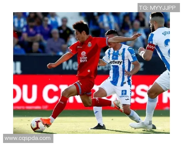 阿劳与草蜢比赛因天气原因推迟球迷期待新赛程安排 阿劳与草蜢比赛因天气原因推迟球迷期待新赛程安排