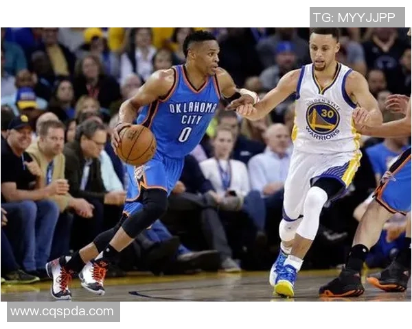 雷霆与勇士在二零一七年的激烈对决回顾与分析