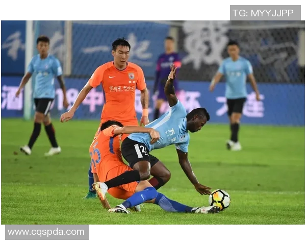 山东鲁能迎战大连哈尔滨全力争胜展现球队实力与斗志